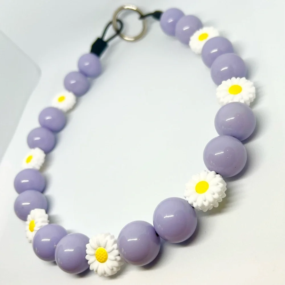 Lavender Purple & Daisy Beaded Dog Collar Necklace Size Medium/ Large